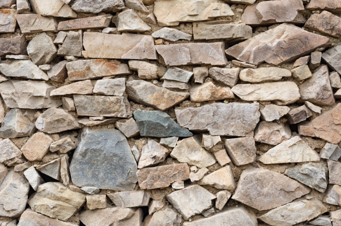 Artful Creations with Stacked Stone Techniques for Stunning Outdoor Spaces