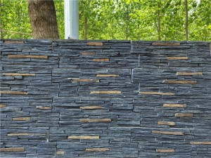 irregular flagstone patio